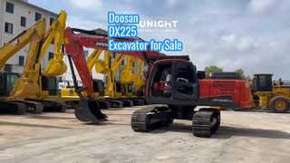 Gebruikte Doosan DX225 graafmachine te koop